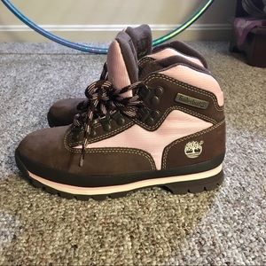 NWOT WOMEN’S TIMBS 🌞